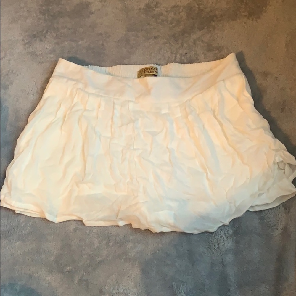 white flowy shorts